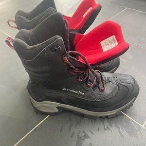 Men’s Columbia Winter Boots - Size 9